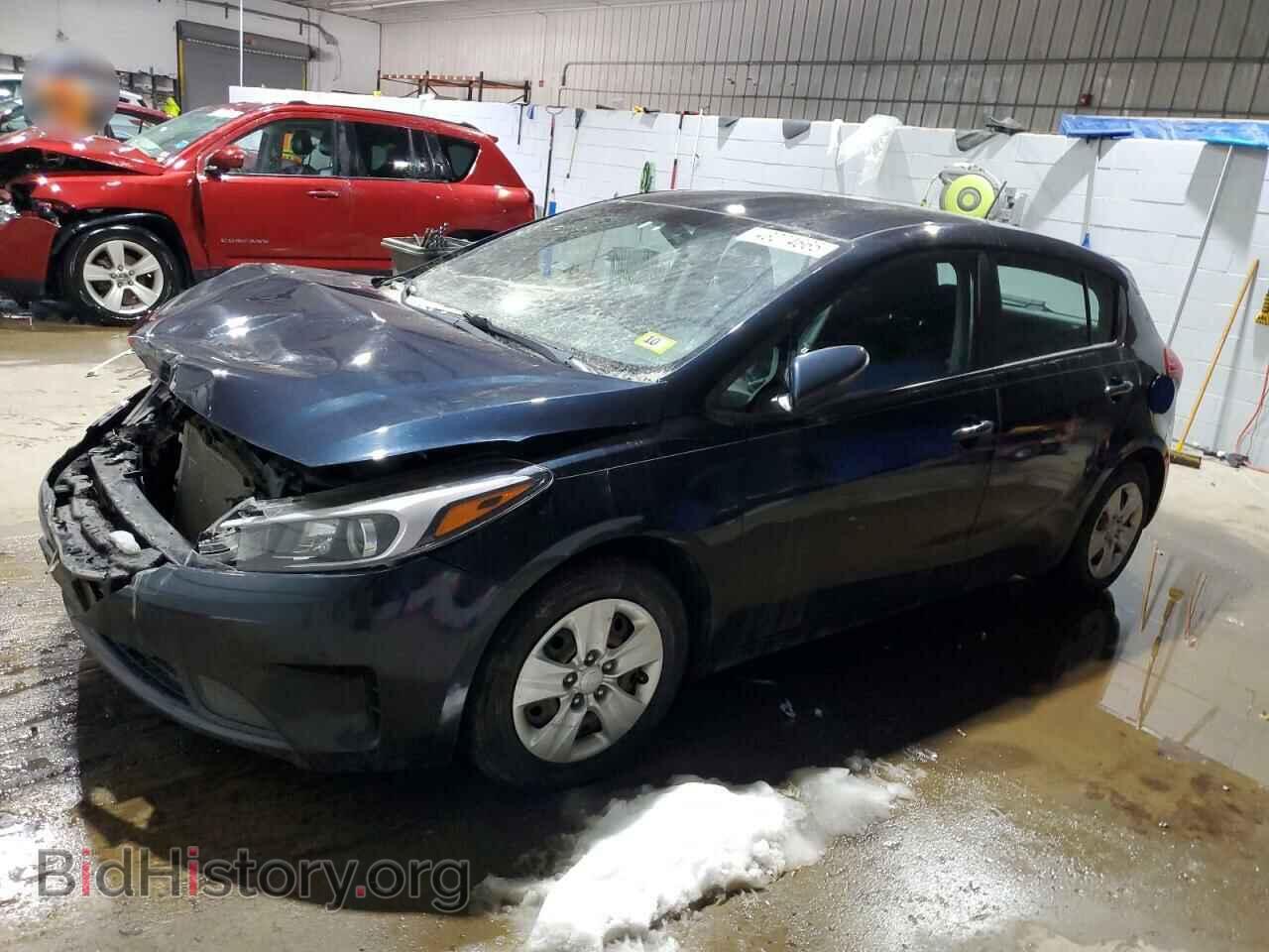 Photo KNAFK5A89H5707499 - KIA FORTE 2017