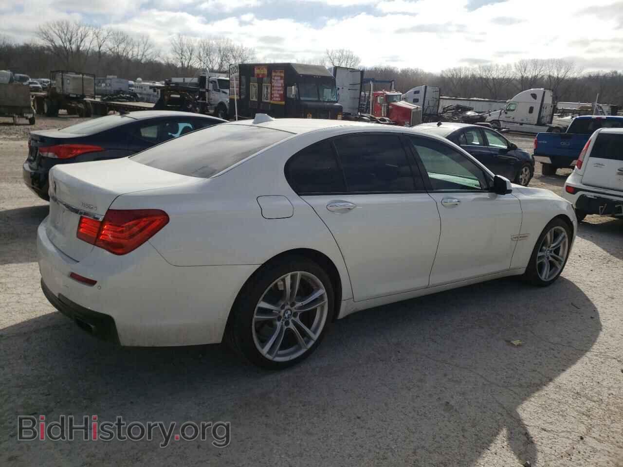 2011 BMW 7 SERIES - VIN: WBAKC6C53BC395428 - Фото 3