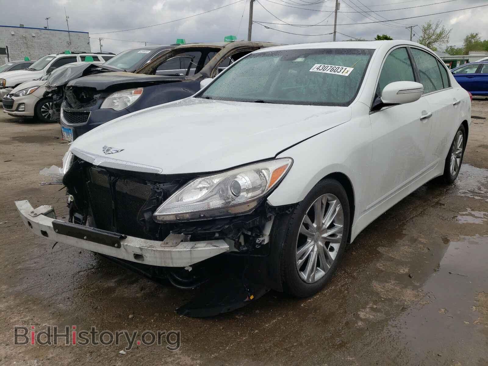 2012 HYUNDAI GENESIS - VIN: KMHGC4DD2CU181976 - Фото 2