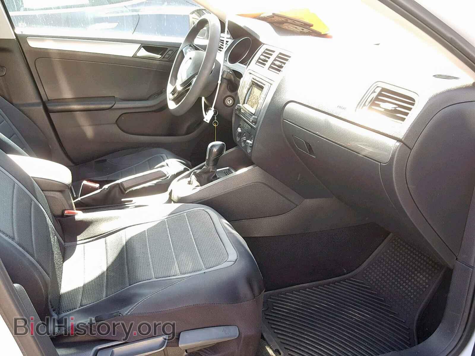 2017 VOLKSWAGEN JETTA - VIN: 3VW2B7AJ3HM268940 - Фото 5