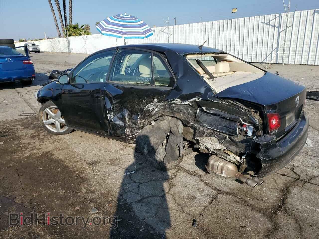 2010 VOLKSWAGEN JETTA - VIN: 3VWAZ7AJ4AM127517 - Фото 2