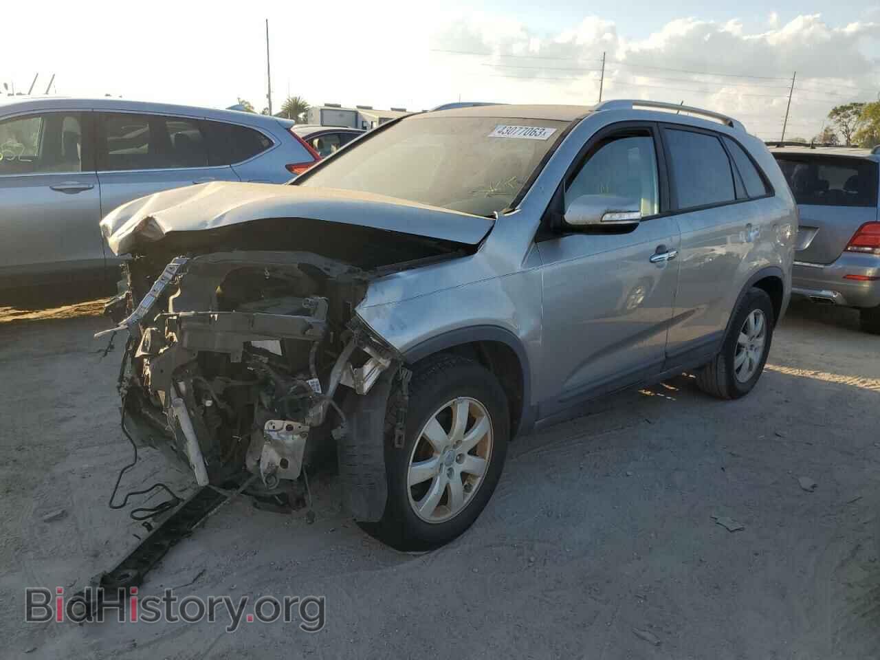 Photo 5XYKT3A62DG360892 - KIA SORENTO 2013