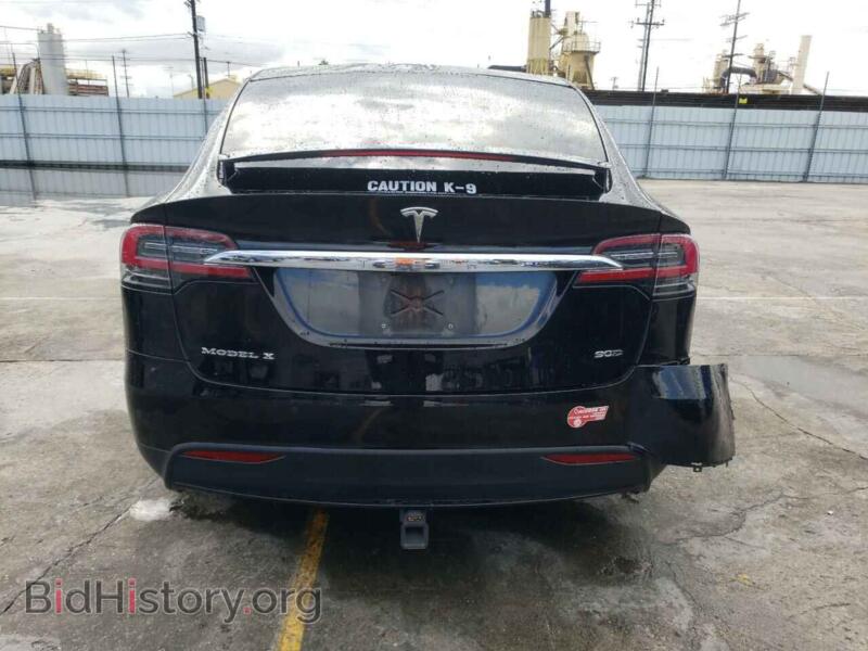 2017 Tesla MODEL X (VIN 5YJXCDE26HF041432) — фото 6 из 12