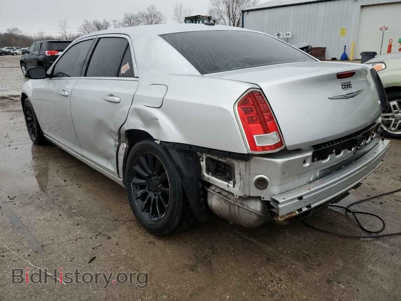 2012 CHRYSLER 300 - VIN: 2C3CCAAG7CH200299 - Фото 2