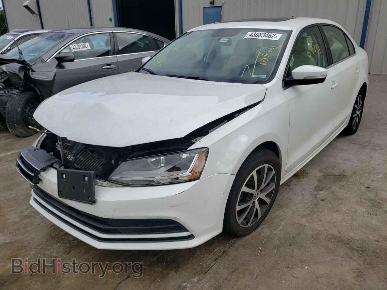 2017 VOLKSWAGEN JETTA - VIN: 3VWDB7AJ7HM303519 - Фото 2