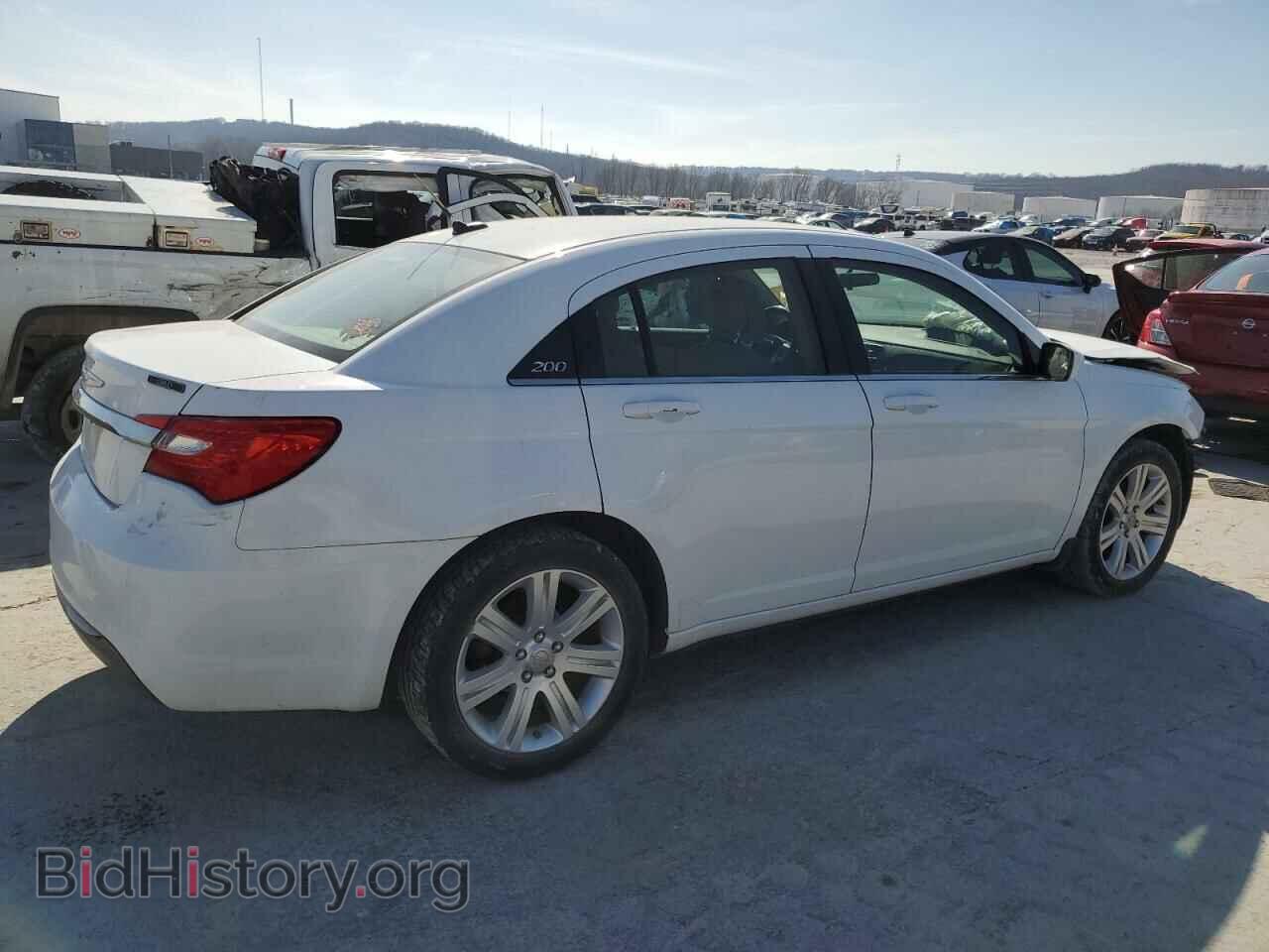 2013 CHRYSLER 200 - VIN: 1C3CCBBB7DN574879 - Фото 3