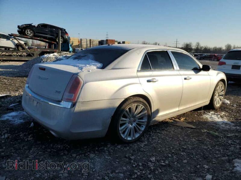 2012 Chrysler 300 (VIN 2C3CCACGXCH194978) — photo 3 of 12