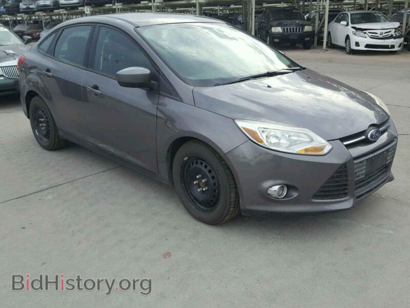 2012 Ford FOCUS Focus SE (VIN 1FAHP3F25CL201460) — фото 1 из 10, Copart, повреждение: град