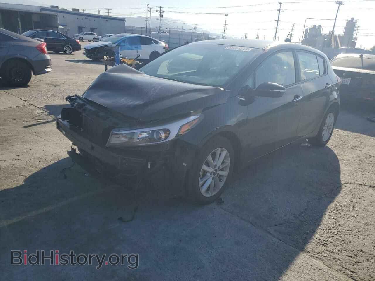 Photo KNAFK5A81H5706279 - KIA FORTE 2017