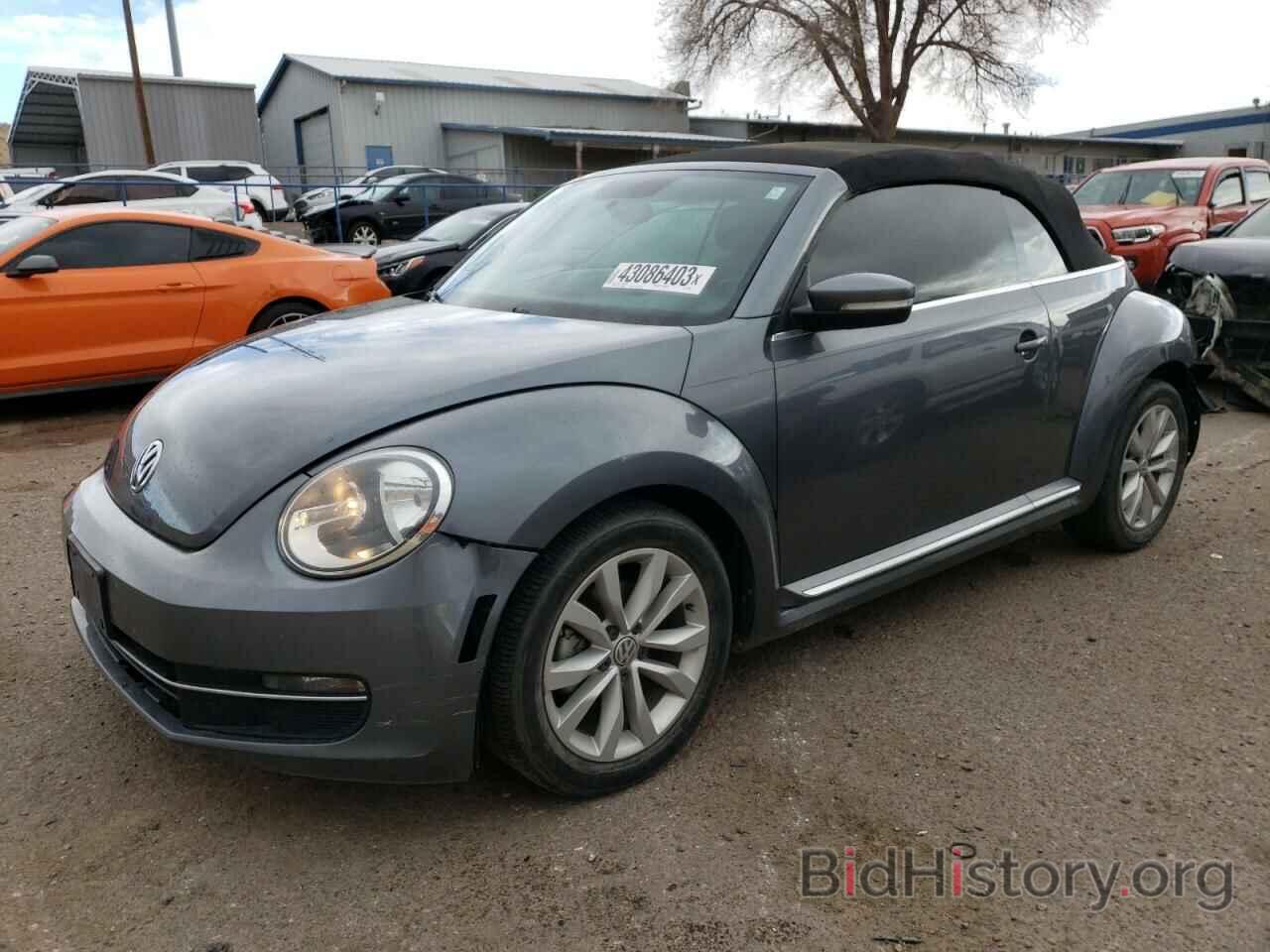 Photo 3VW6A7AT0FM819988 - VOLKSWAGEN BEETLE 2015