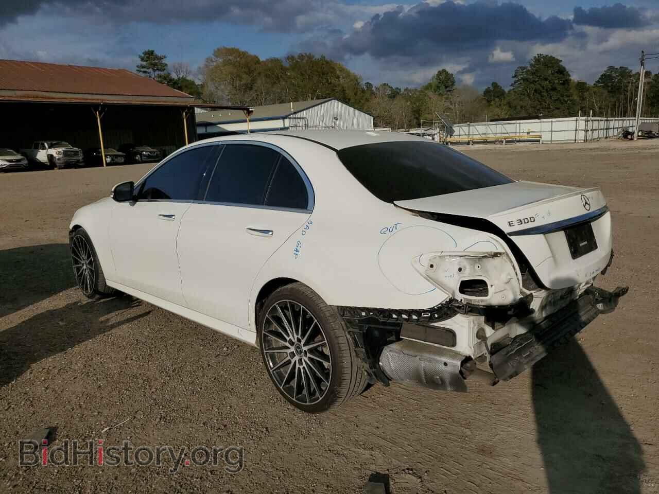 2017 MERCEDES-BENZ E-CLASS - VIN: WDDZF4JBXHA156345 - Фото 2
