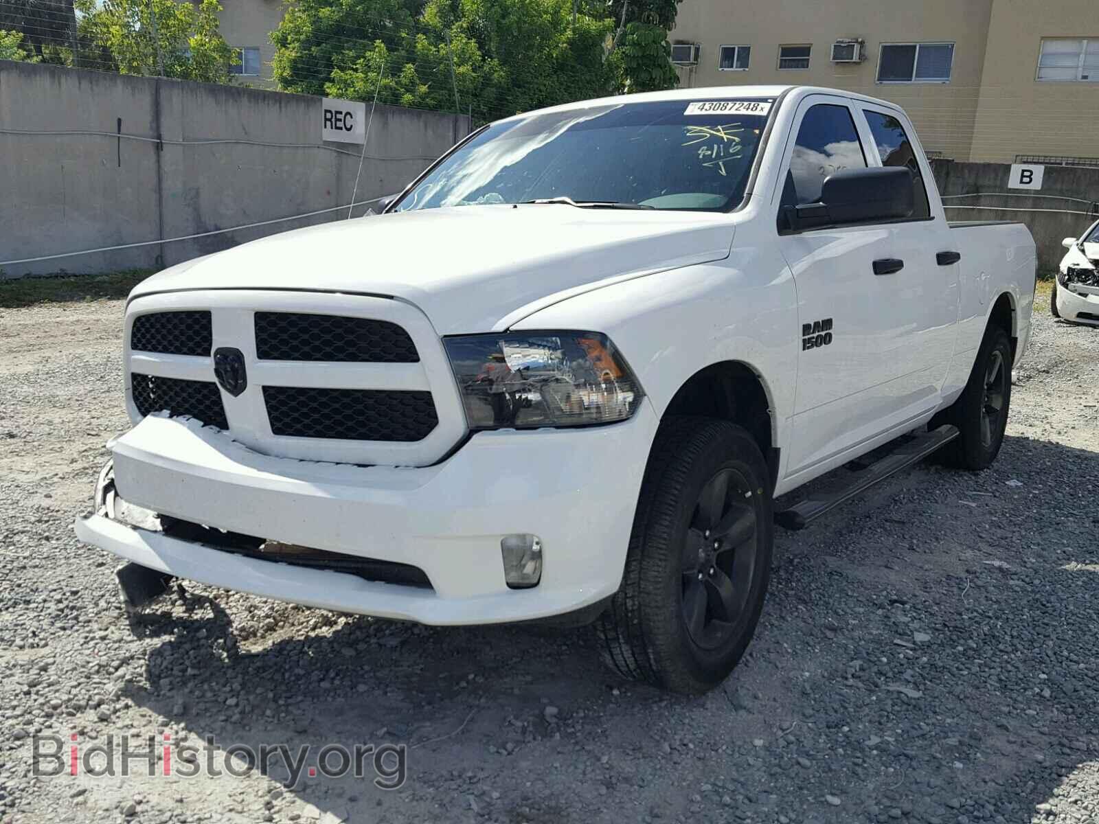 2018 RAM 1500 ST - VIN: 1C6RR6FG2JS259588 - Фото 2