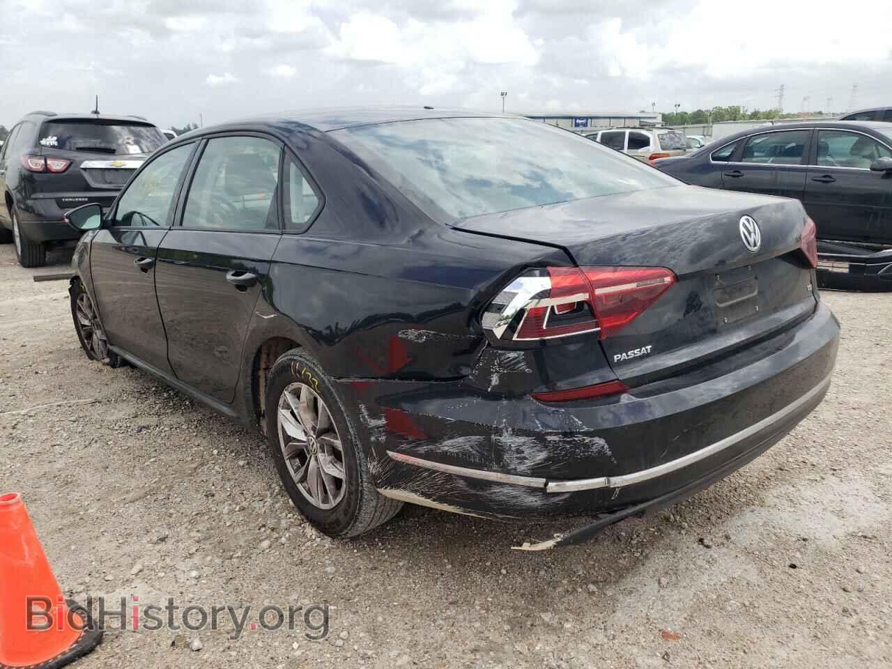 2018 VOLKSWAGEN PASSAT - VIN: 1VWAA7A37JC005342 - Фото 3