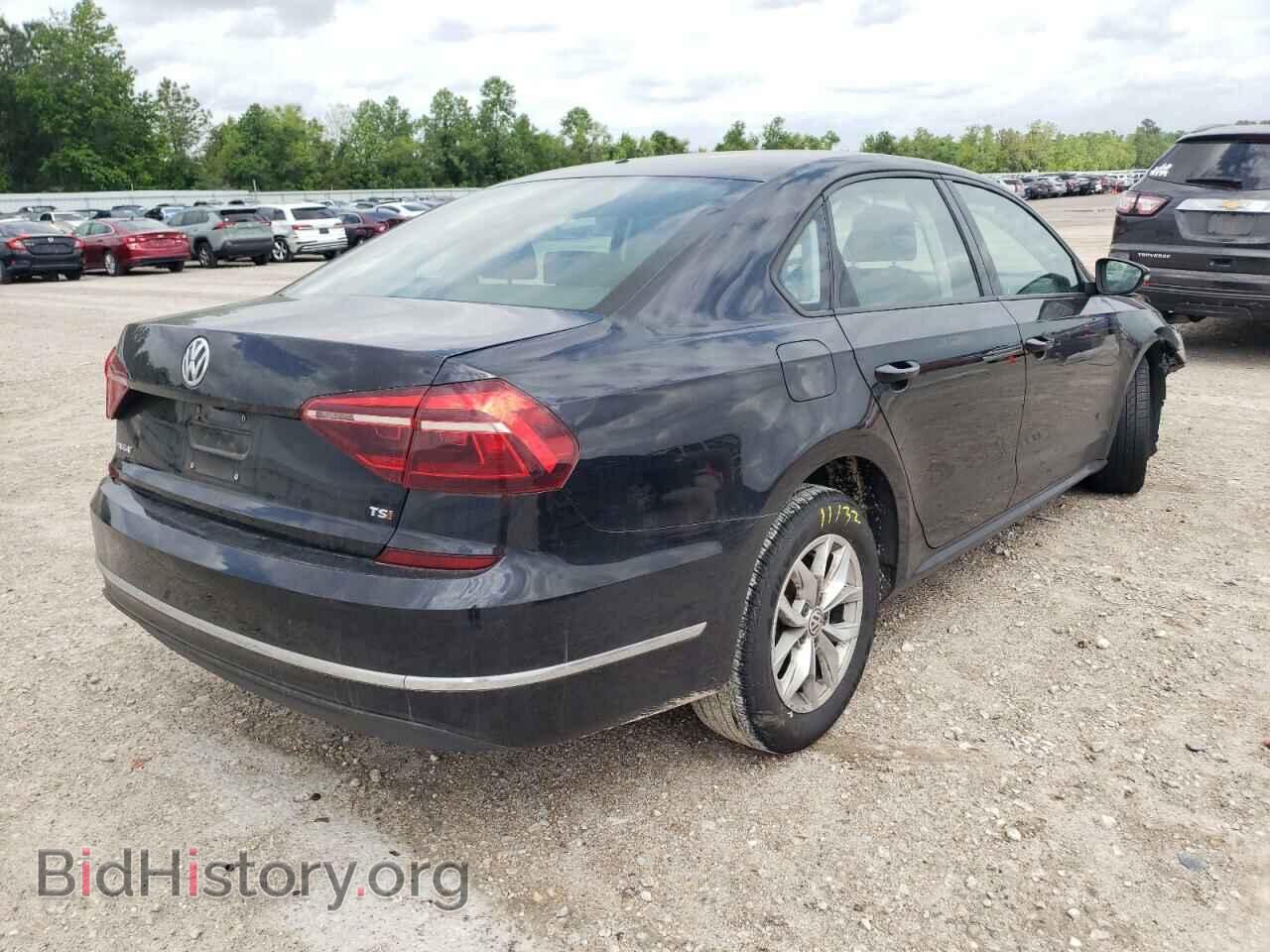 2018 VOLKSWAGEN PASSAT - VIN: 1VWAA7A37JC005342 - Фото 4