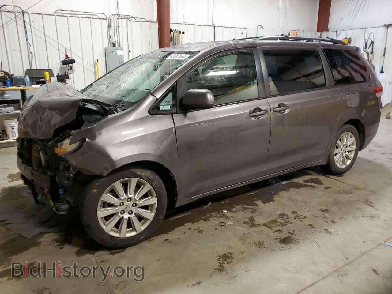 Photo 5TDJK3DC3BS005228 - TOYOTA All Models 2011