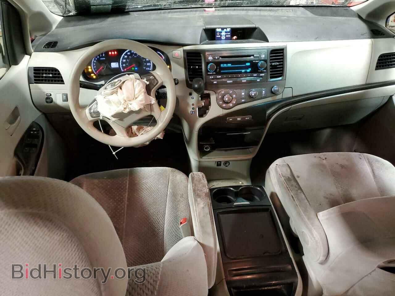 2011 TOYOTA All Models - VIN: 5TDJK3DC3BS005228 - Фото 8