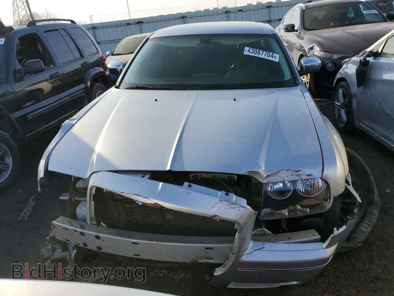 2010 CHRYSLER 300 - VIN: 2C3CA5CV7AH160814 - Фото 5