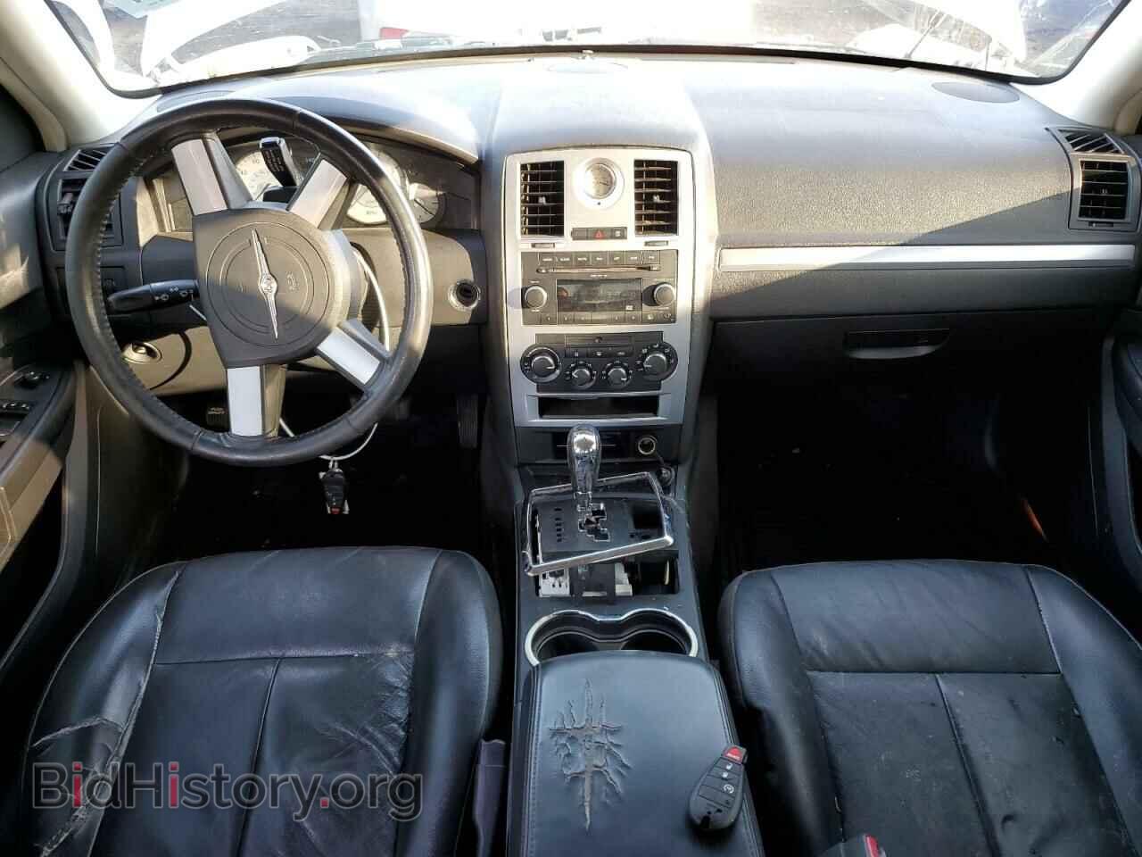 2010 CHRYSLER 300 - VIN: 2C3CA5CV7AH160814 - Фото 8
