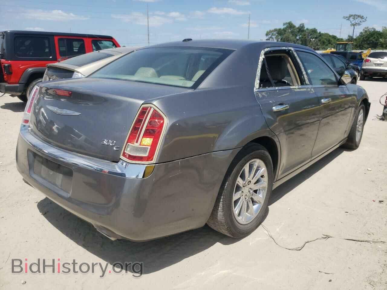 2012 CHRYSLER 300 - VIN: 2C3CCAETXCH242571 - Фото 4