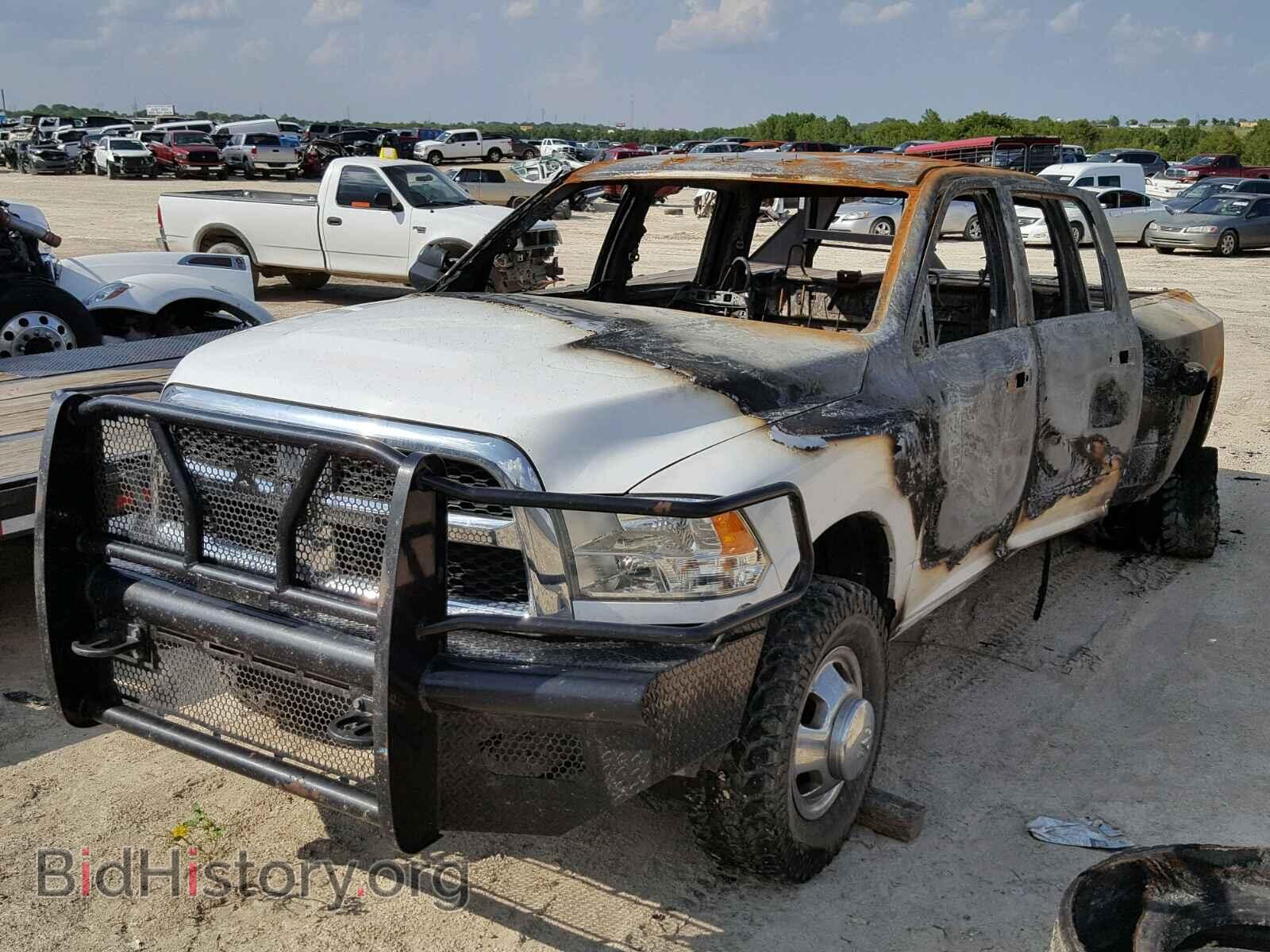 2014 RAM 3500 ST - VIN: 3C63RRGL9EG194674 - Фото 2
