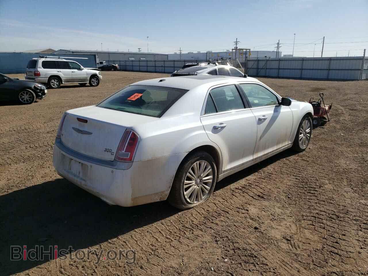 2012 CHRYSLER 300 - VIN: 2C3CCAST8CH257106 - Фото 4