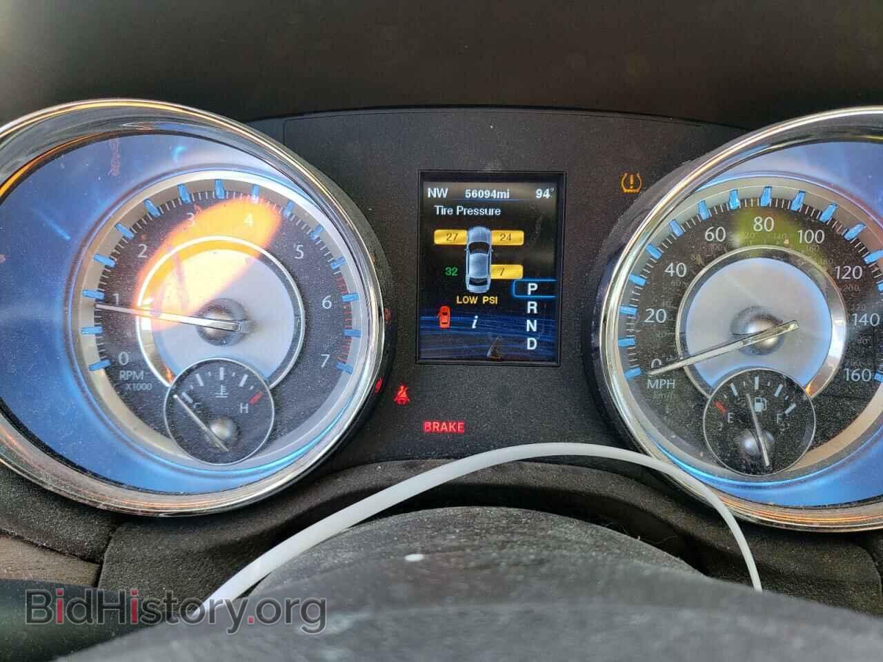 2012 CHRYSLER 300 - VIN: 2C3CCAST8CH257106 - Фото 8