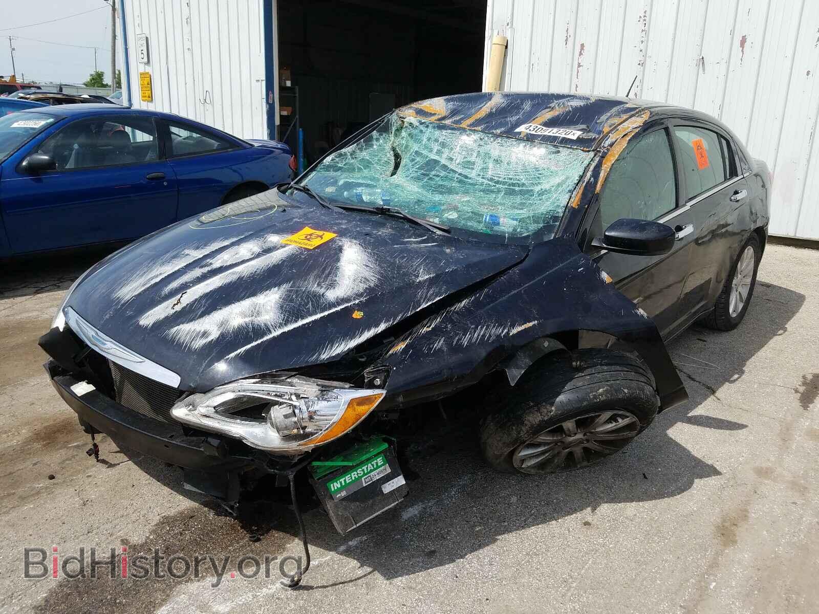 2014 CHRYSLER 200 - VIN: 1C3CCBCG2EN112127 - Фото 2
