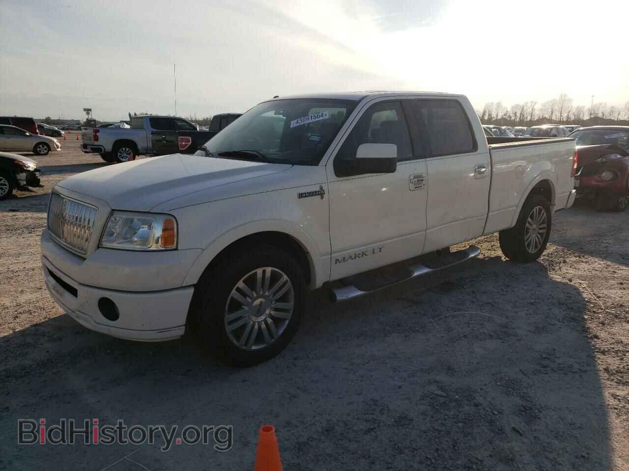 Фотография 5LTPW16567FJ03840 - LINCOLN MARK LT 2007