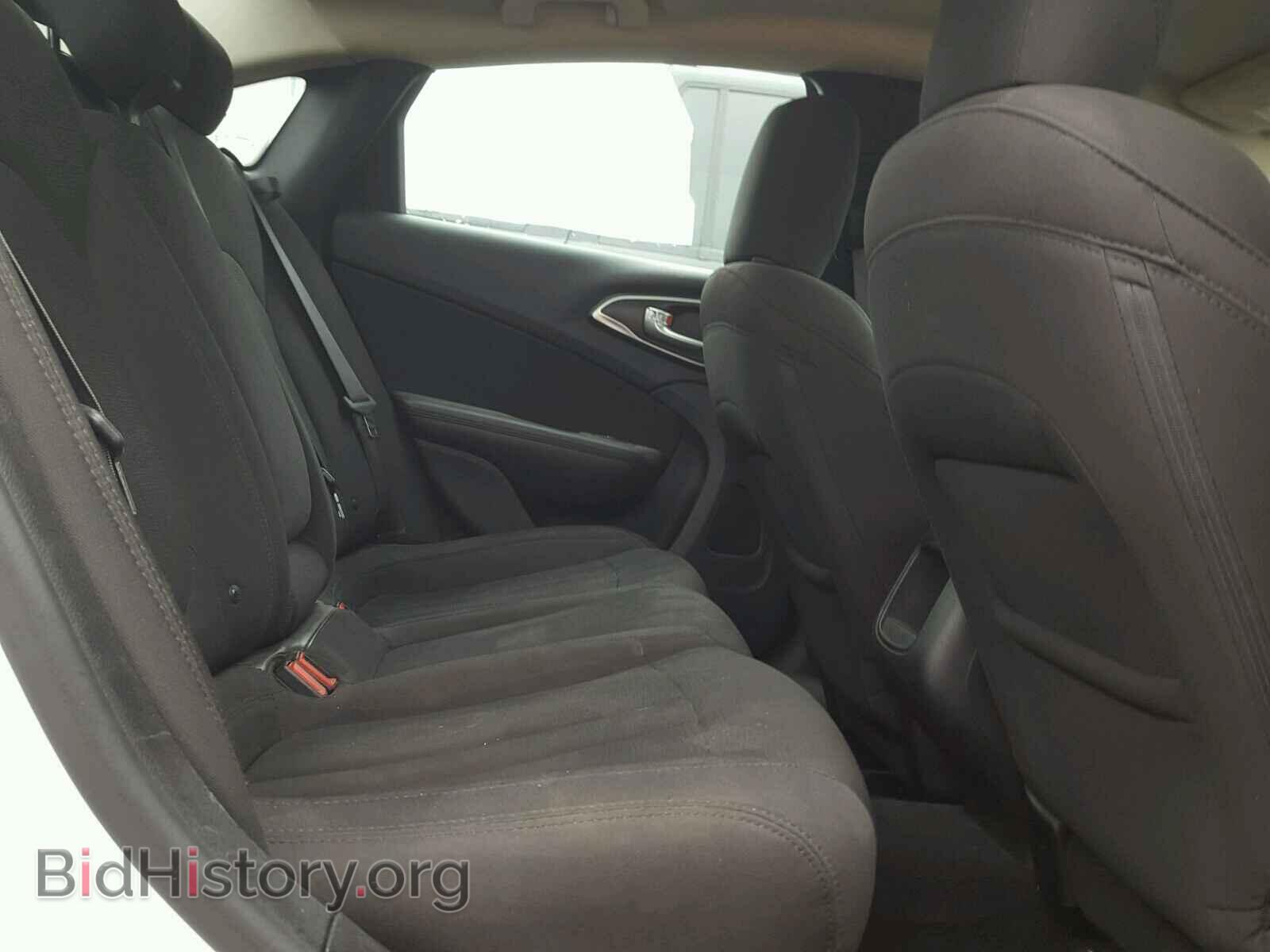2015 CHRYSLER 200 - VIN: 1C3CCCAB8FN692384 - Photo 6