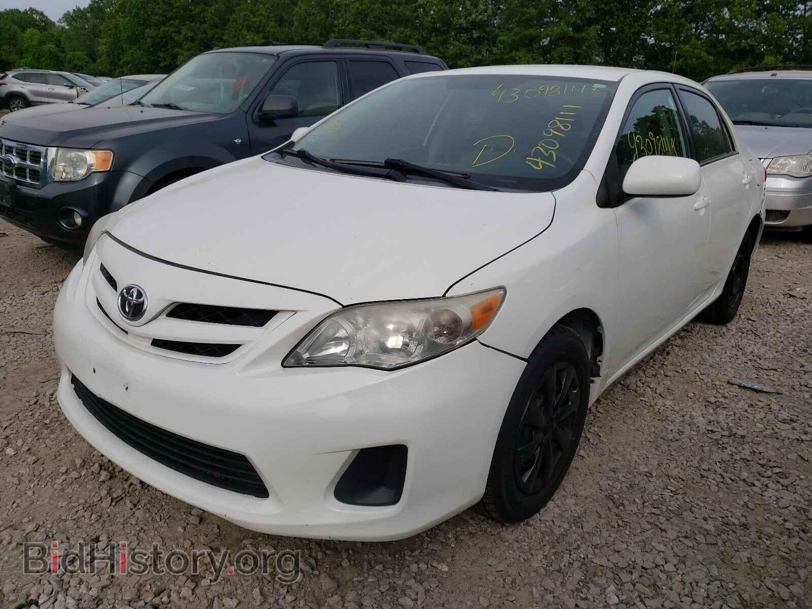 2011 TOYOTA COROLLA - VIN: 2T1BU4EE4BC561237 - Фото 2
