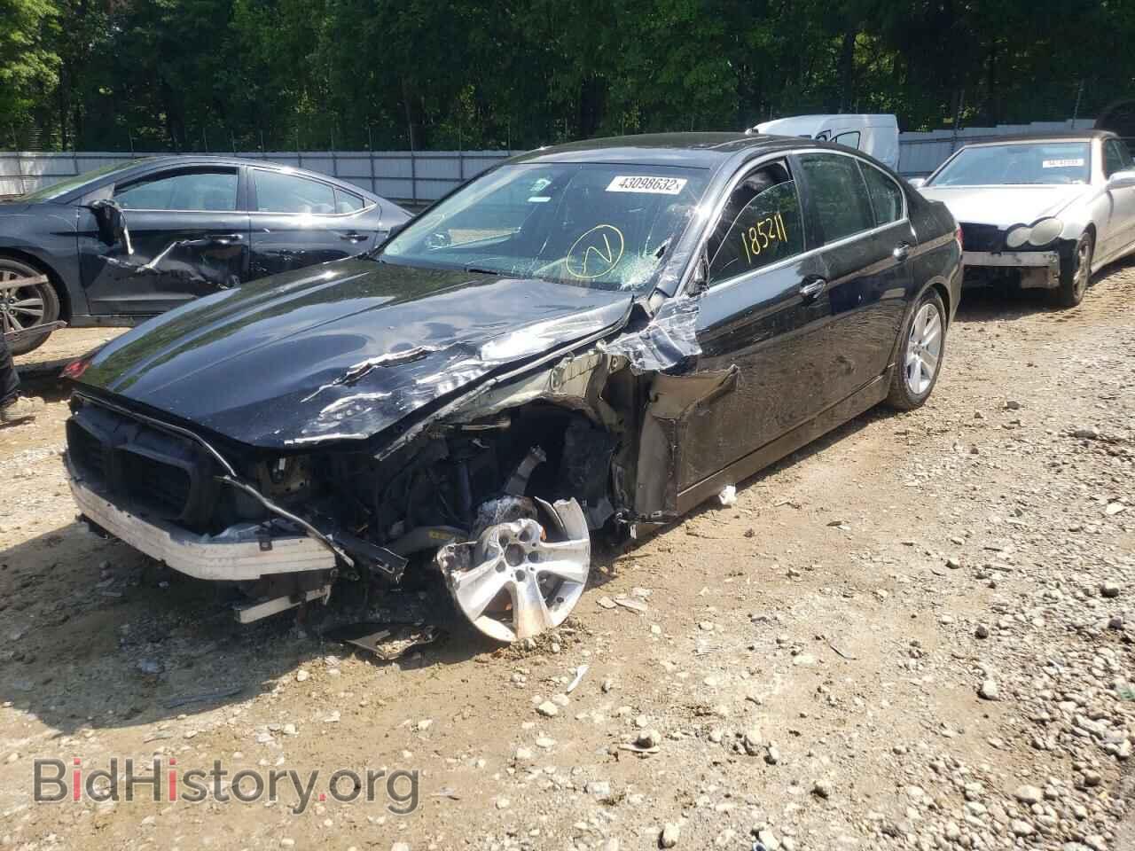 2011 BMW 5 SERIES - VIN: WBAFR1C55BC740364 - Фото 2