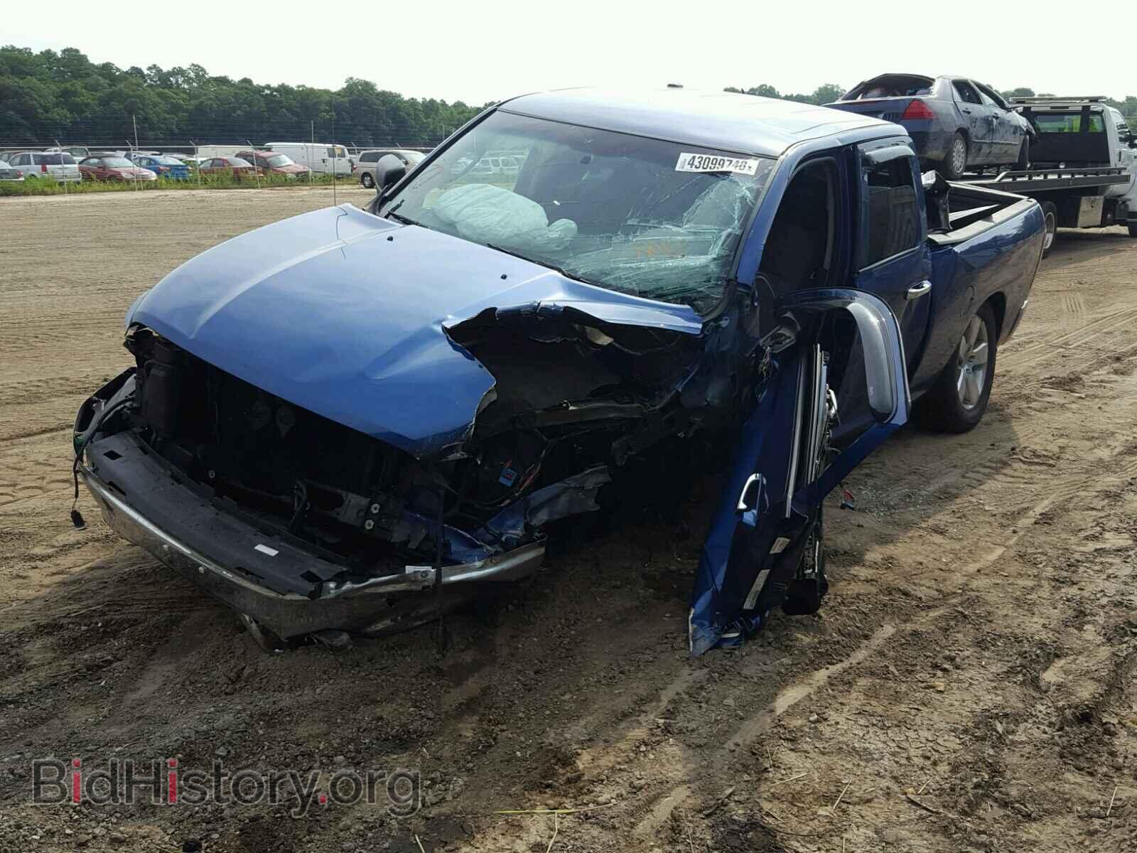 2011 DODGE RAM 1500 - VIN: 1D7RV1GT4BS585404 - Фото 2