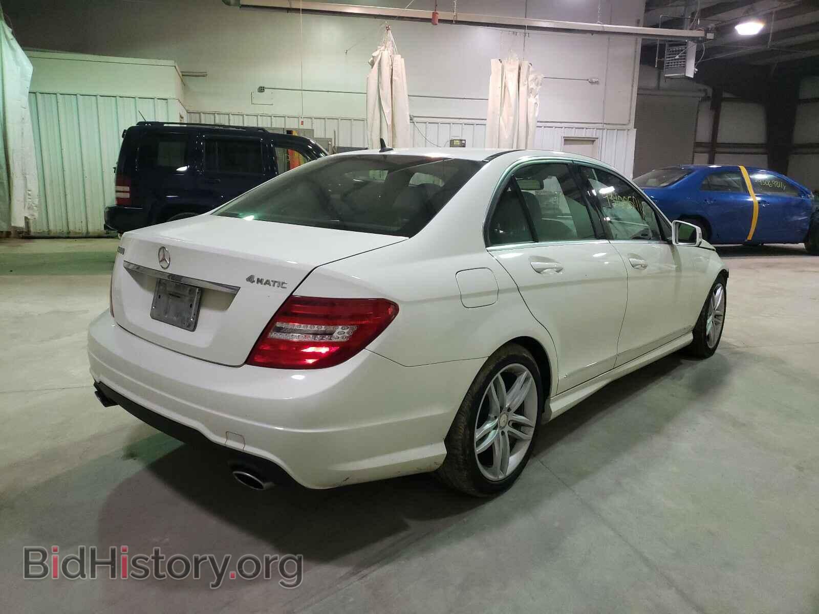 2012 MERCEDES-BENZ C-CLASS - VIN: WDDGF8BB0CF858067 - Фото 4