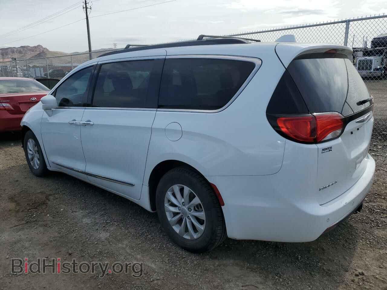 2017 CHRYSLER PACIFICA - VIN: 2C4RC1BG4HR609723 - Фото 2