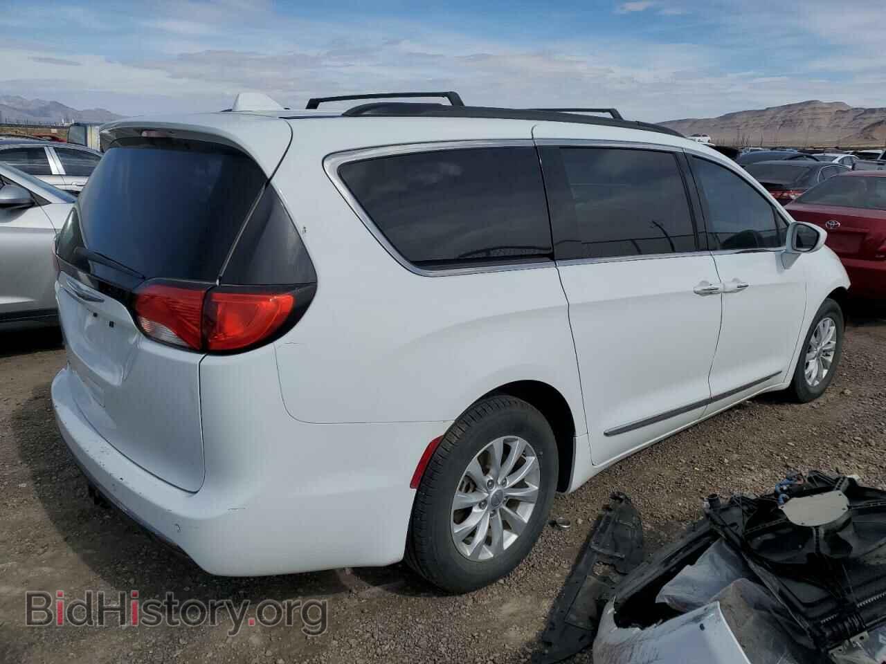 2017 CHRYSLER PACIFICA - VIN: 2C4RC1BG4HR609723 - Фото 3