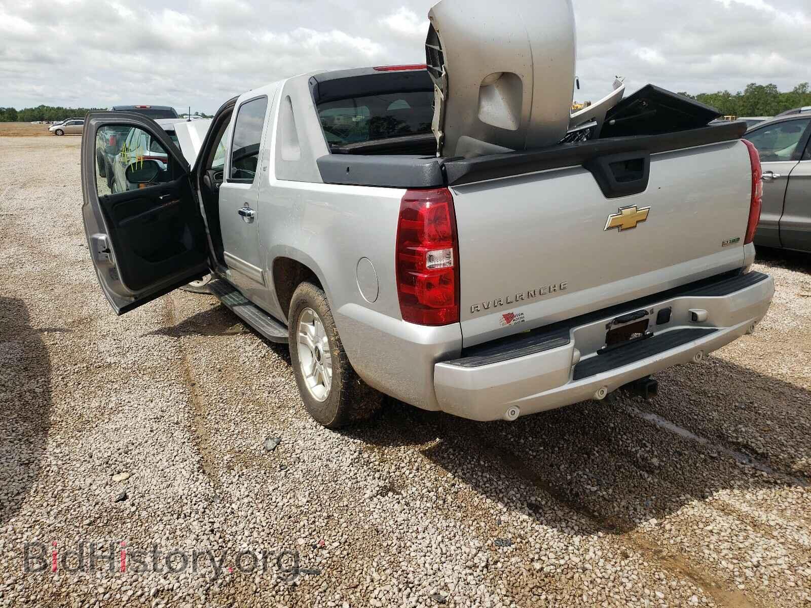 2010 CHEVROLET AVALANCHE - VIN: 3GNVKFE05AG154784 - Фото 3