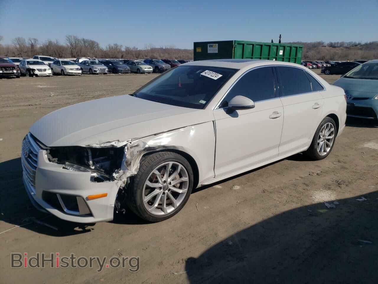 Photo WAUDNAF48KN013794 - AUDI A4 2019