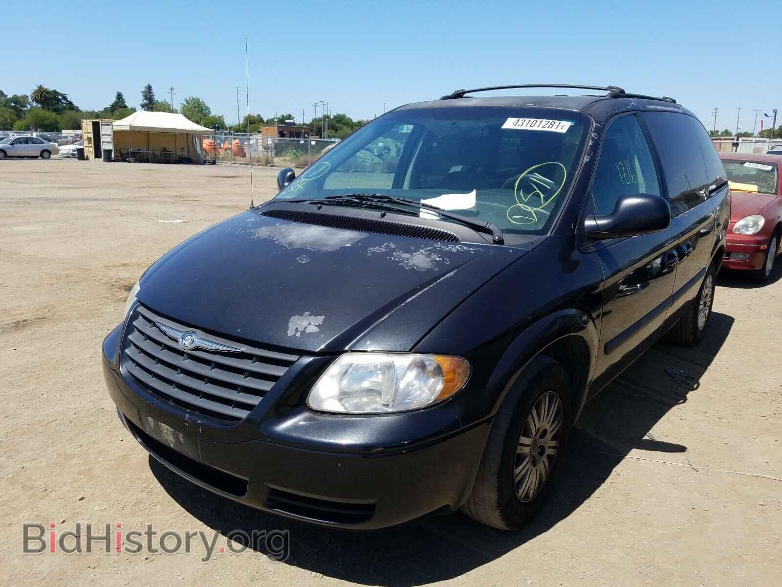 2006 CHRYSLER MINIVAN - VIN: 1A4GP45R96B740887 - Фото 2