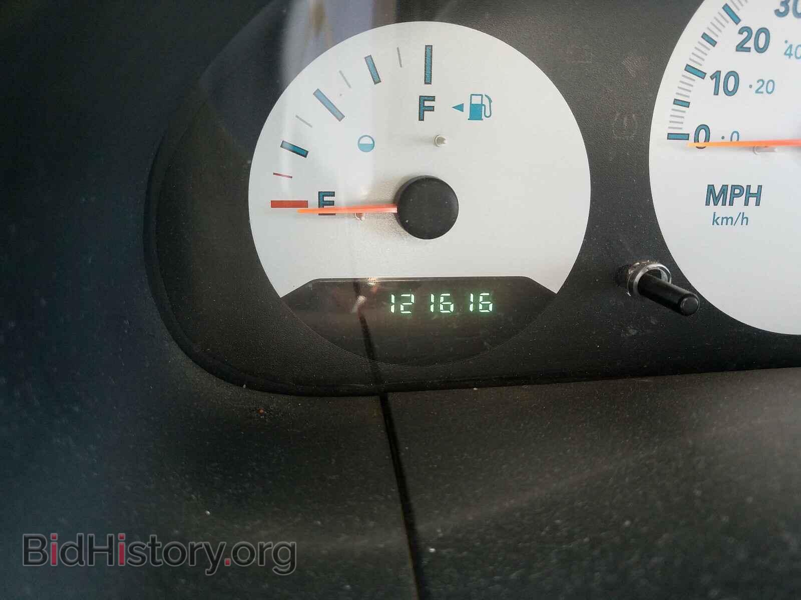 2006 CHRYSLER MINIVAN - VIN: 1A4GP45R96B740887 - Фото 8