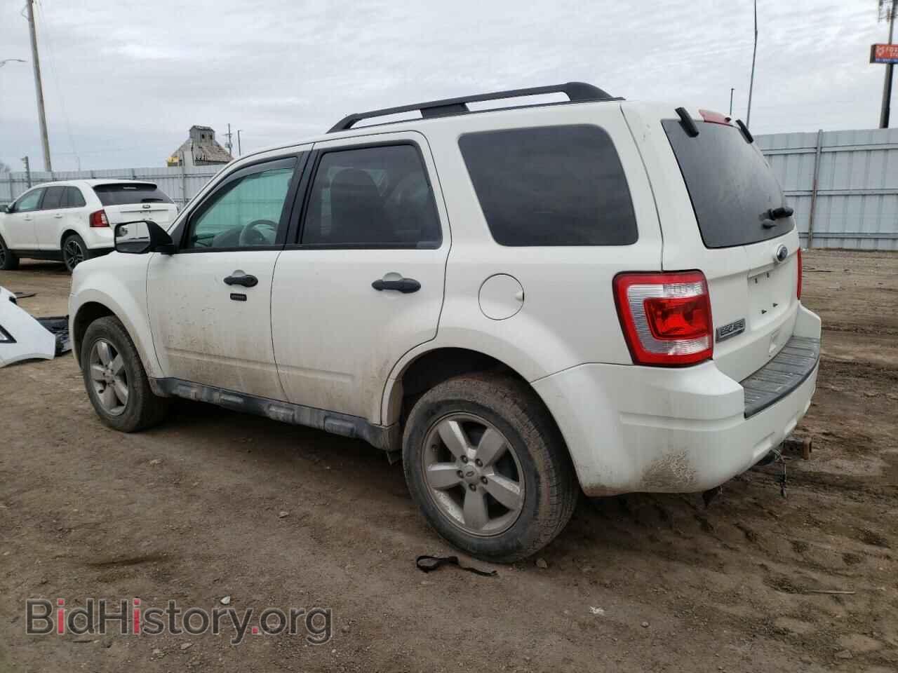 2011 FORD ESCAPE - VIN: 1FMCU9D70BKB10613 - Фото 2