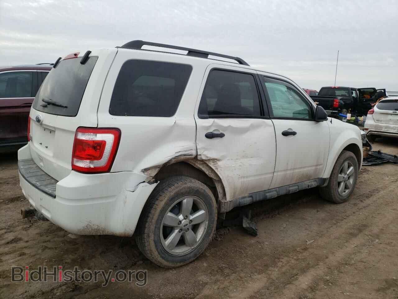 2011 FORD ESCAPE - VIN: 1FMCU9D70BKB10613 - Фото 3