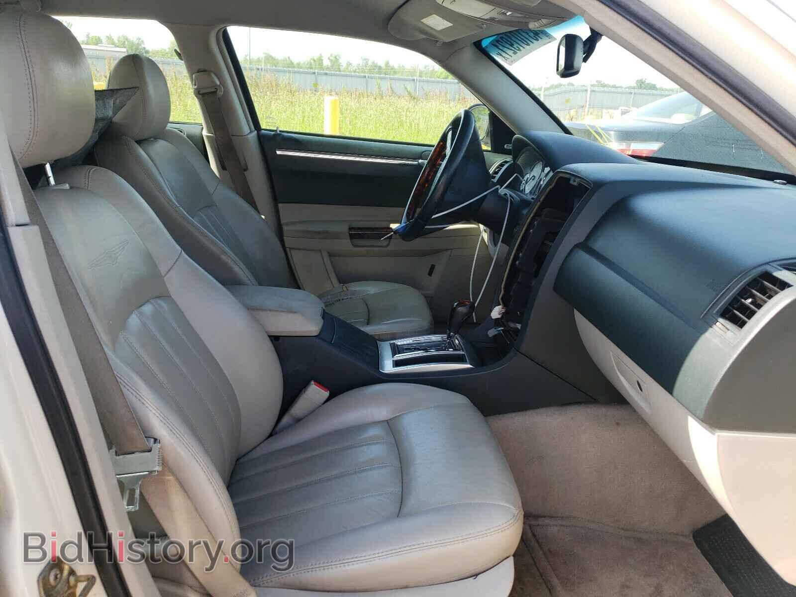 2006 CHRYSLER 300 - VIN: 2C3KA63HX6H508933 - Фото 5