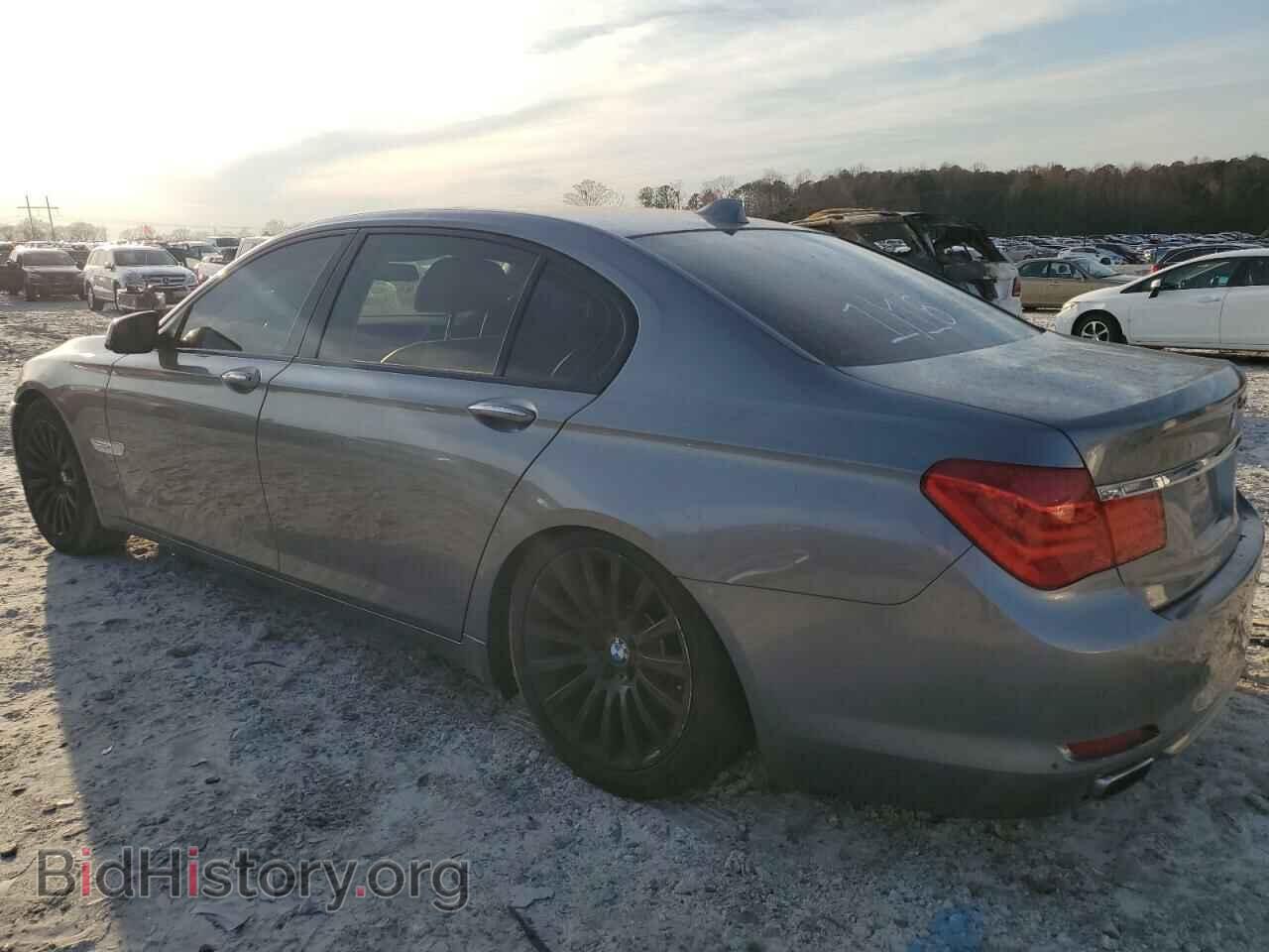 2010 BMW 7 SERIES - VIN: WBAKB8C52ACY64148 - Фото 2
