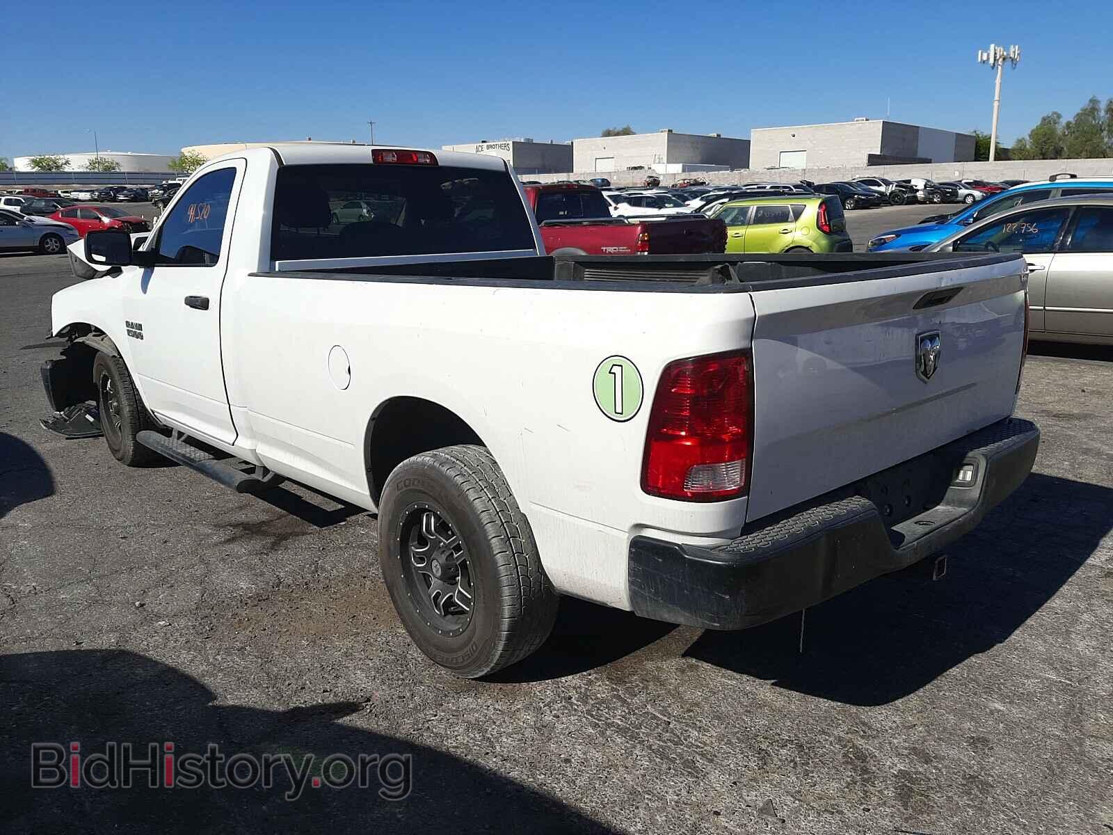 2017 RAM 1500 - VIN: 3C6JR6DG3HG604693 - Фото 3