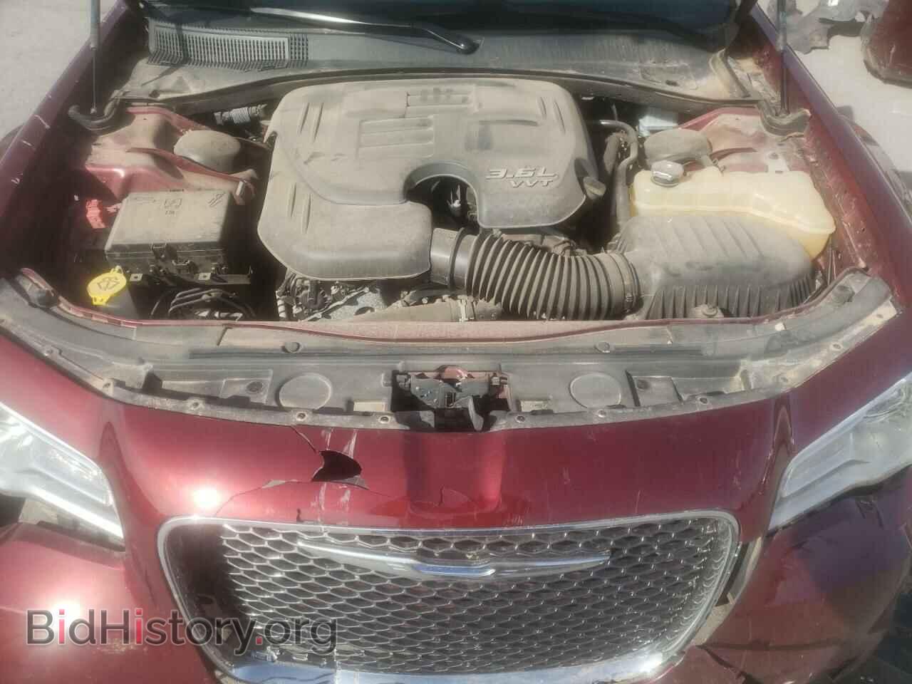 2018 CHRYSLER 300 - VIN: 2C3CCAKG9JH137783 - Фото 11