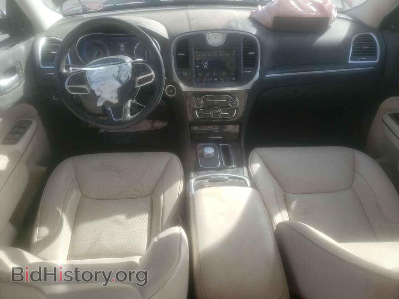 2018 CHRYSLER 300 - VIN: 2C3CCAKG9JH137783 - Фото 8