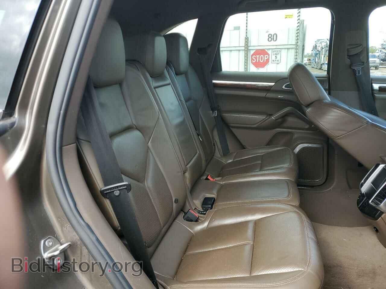 2011 PORSCHE CAYENNE - VIN: WP1AB2A29BLA44668 - Фото 10