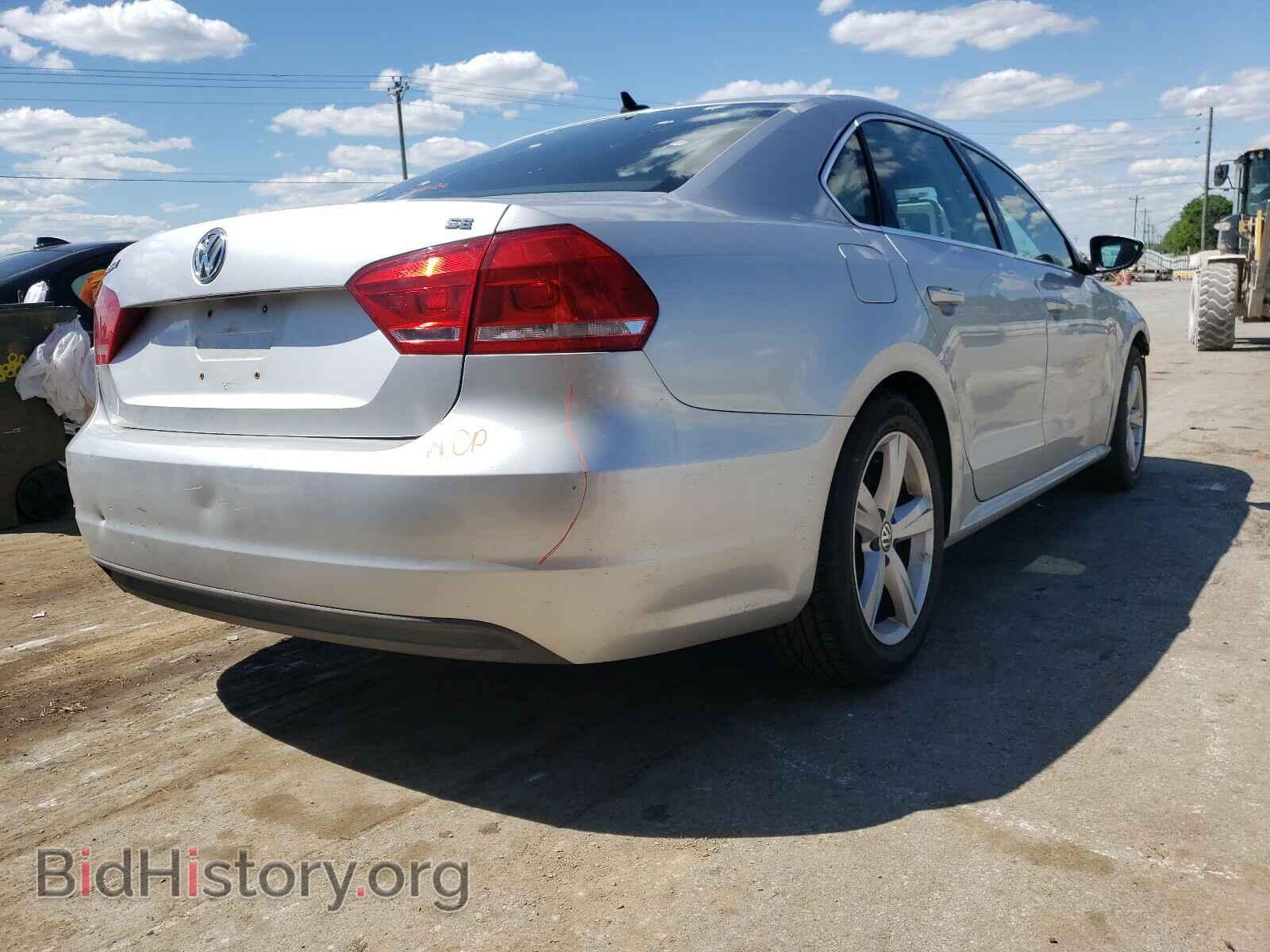 2012 VOLKSWAGEN PASSAT - VIN: 1VWBP7A32CC030882 - Фото 4