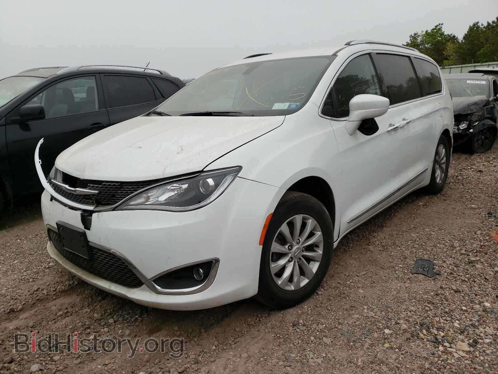 2019 CHRYSLER PACIFICA - VIN: 2C4RC1BG8KR644479 - Фото 2