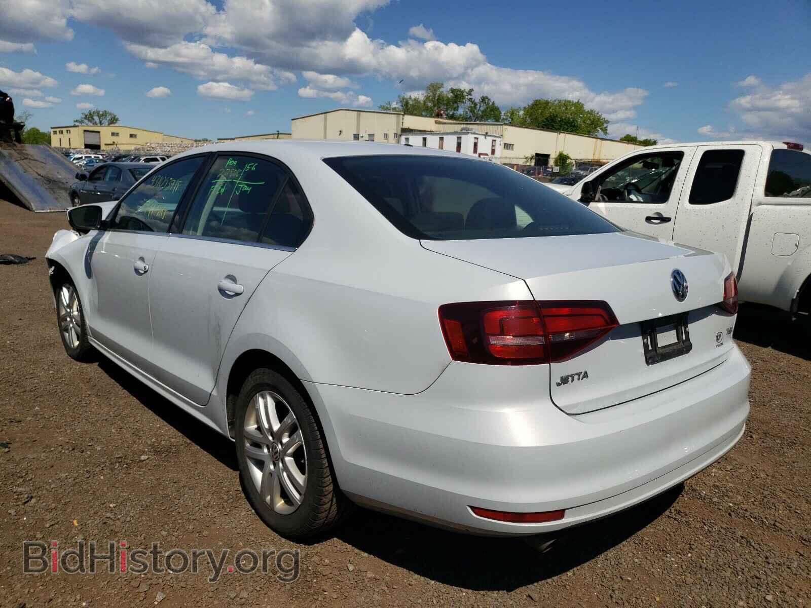 2017 VOLKSWAGEN JETTA - VIN: 3VW2B7AJ4HM360171 - Фото 3